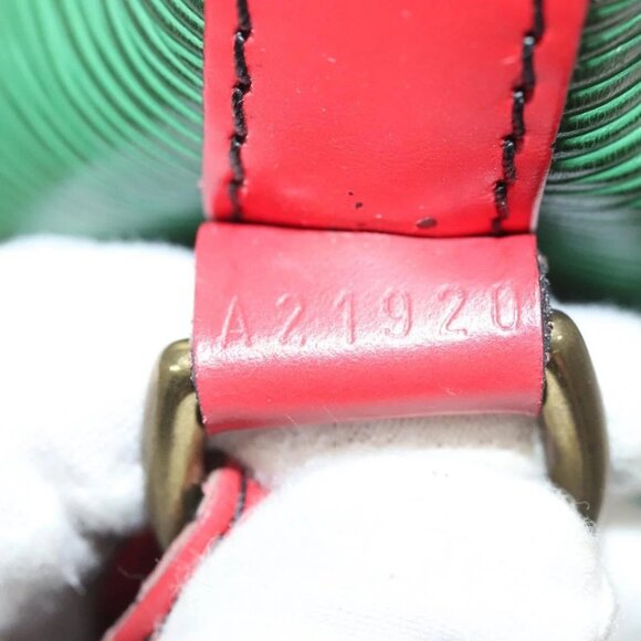 LOUIS VUITTON Epi Petit Noe Shoulder Bag Bicolor Green Red LV Auth - Picture 11 of 16